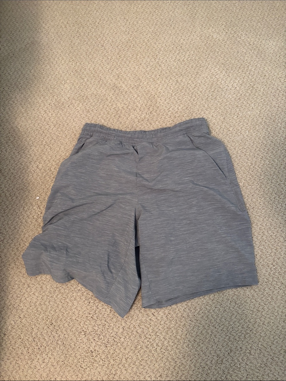 lululemon athletica Men's Heathered Slate Athletic Shorts 9 Inch